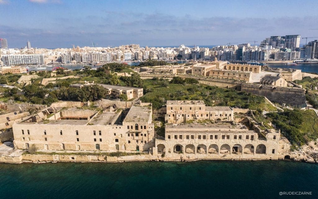 wyspa-manoela-szpital-lazzaretto